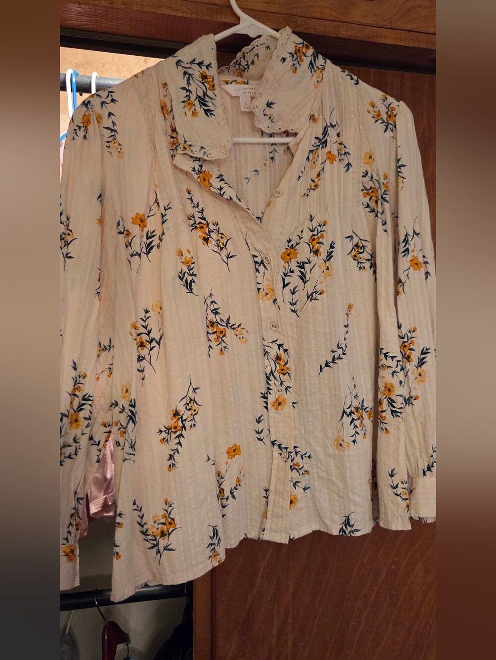 LC Cream Floral Button-Up Blouse